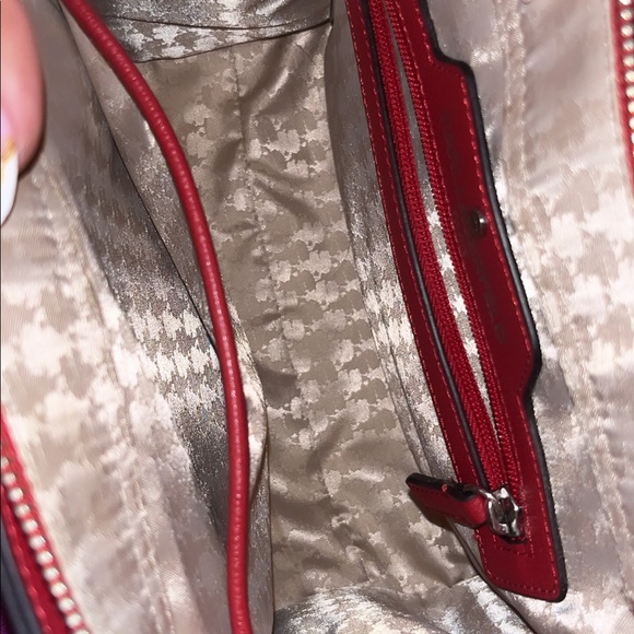 Like new Karl Lagerfeld purse - Picture 3 of 4